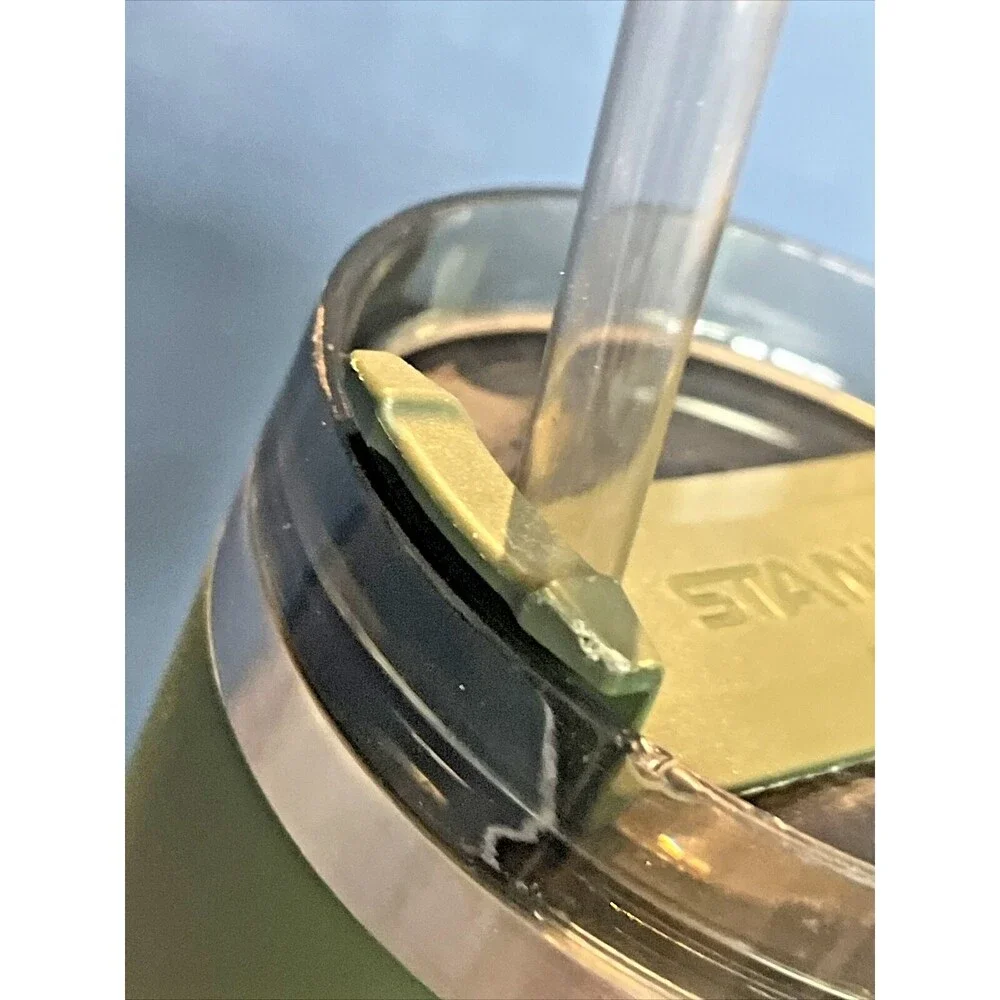 Stanley SPIRULINA 40oz Travel Quencher Tumbler Big Grip Adventure Series Green - Picture 5 of 9